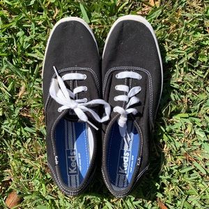 Like new KEDS